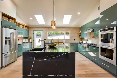 50 Silverwood Dr, Lafayette, CA 94549 photo 1