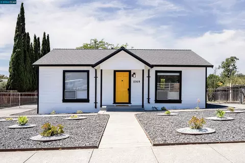 1069 Terrace Dr, Napa, CA 94559 photo 1