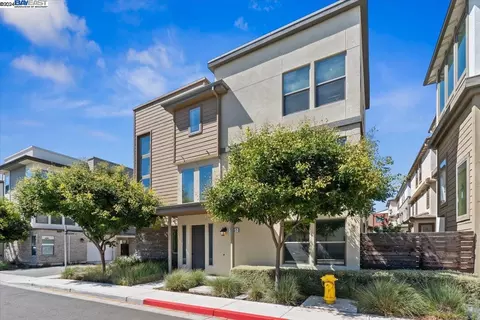 5551 Metropolitan Way, Dublin, CA 94568 photo 1