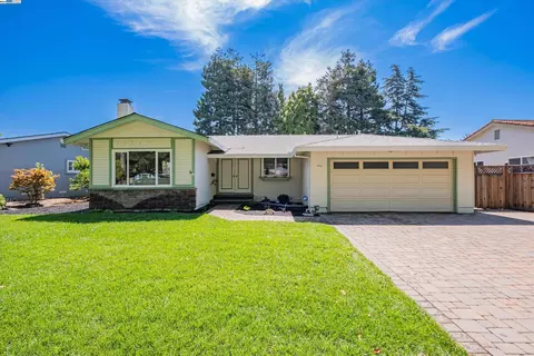 4916 Windermere Dr, Newark, CA 94560 photo 1