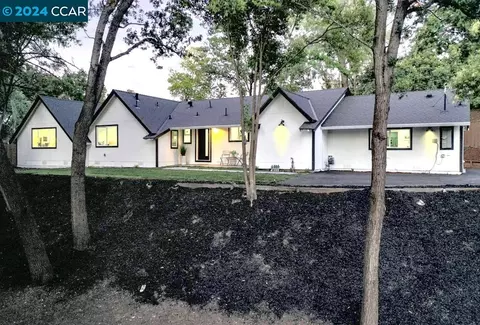 154 Grover Ln, Walnut Creek, CA 94596