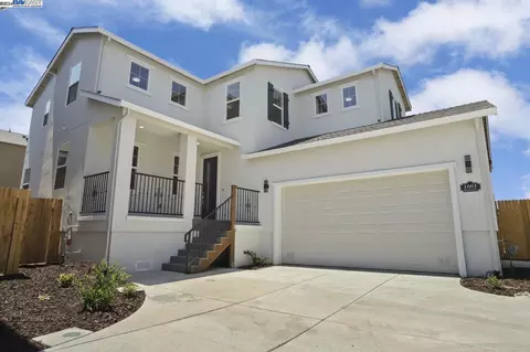 1655 Bella Lago Dr, Stockton, CA 95206