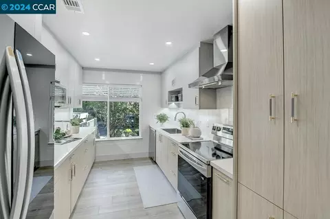 617 Terra California Dr #5, Walnut Creek, CA 94595