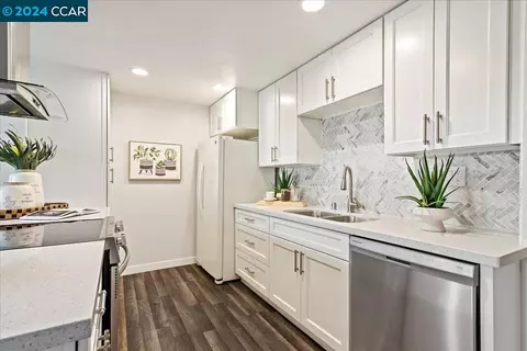 1982 Pomar Way, Walnut Creek, CA 94598