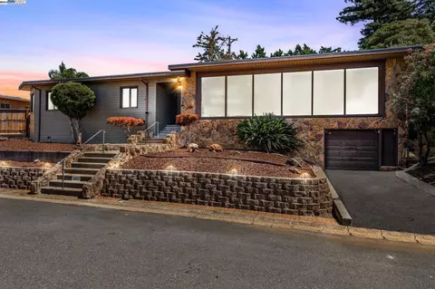 110 El Verano, Vallejo, CA 94590 photo 1