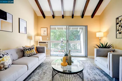 2730 Oak Rd #26, Walnut Creek, CA 94597