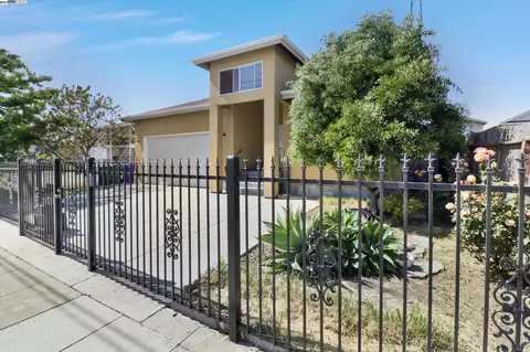 217 Vernon Ave, Richmond, CA 94801 photo 1