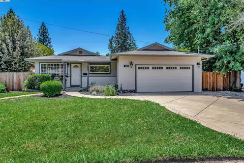 150 Titania Ct, Walnut Creek, CA 94597