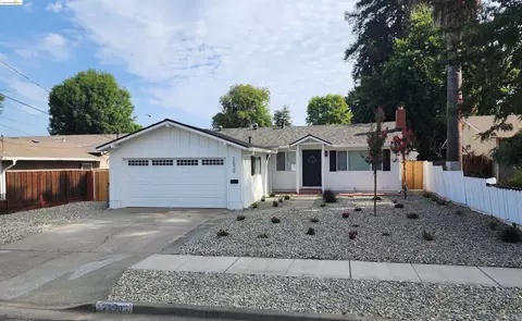 2639 E Olivera Rd, Concord, CA 94519 photo 1