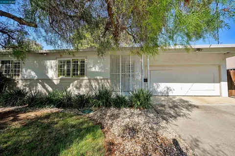 924 Ruth Dr, Pleasant Hill, CA 94523