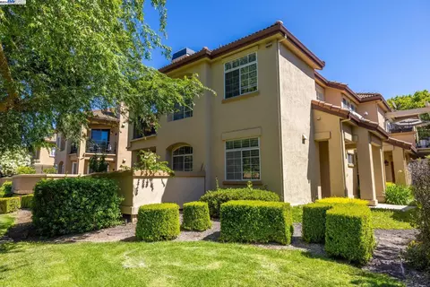 7672 Tuscany Dr, Dublin, CA 94568 photo 1