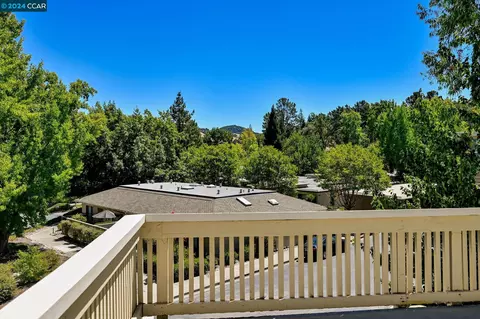 1500 Rockledge Ln #7, Walnut Creek, CA 94595