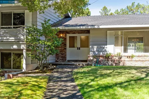 23 Arroyo Dr, Moraga, CA 94556 photo 1