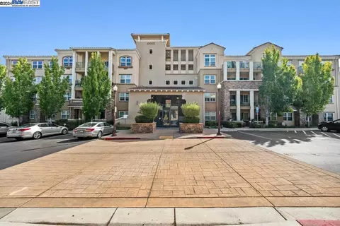 49002 Cinnamon Fern Cmn #421, Fremont, CA 94539