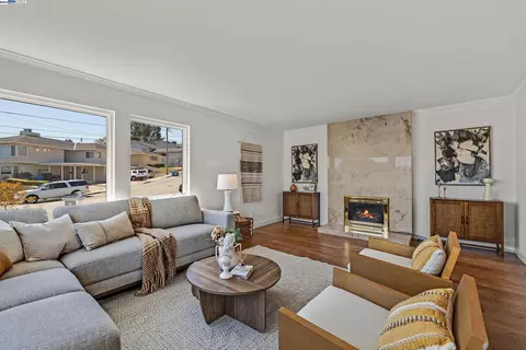 180 London Ct, San Bruno, CA 94066
