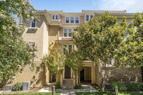 4420 Fitzwilliam St, Dublin, CA 94568 photo 1