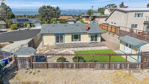 605 Major Vista Ct, Pinole, CA 94564