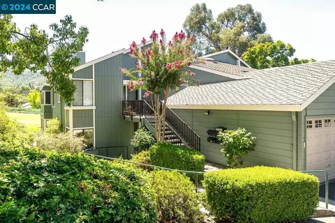 3118 Rossmoor Pkwy #2, Walnut Creek, CA 94595