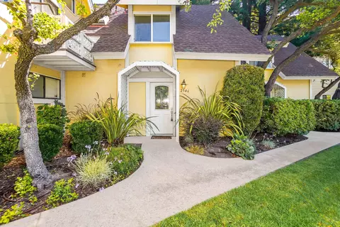2546 W Middlefield Rd, Mountain View, CA 94043 photo 1