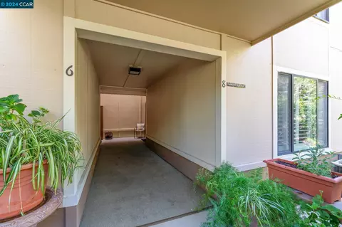 1426 Rockledge Ln #8, Walnut Creek, CA 94595