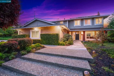 2204 Lariat Ln, Walnut Creek, CA 94596