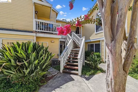 704 Devonwood, Hercules, CA 94547 photo 1