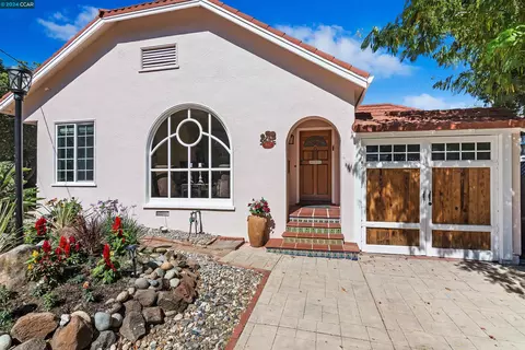 942 Talbart St, Martinez, CA 94553 photo 1