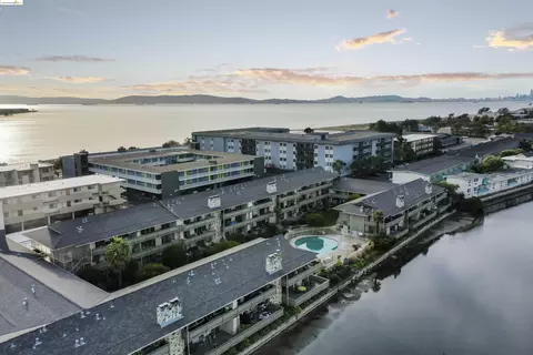 339 Broadway #202, Alameda, CA 94501 photo 1