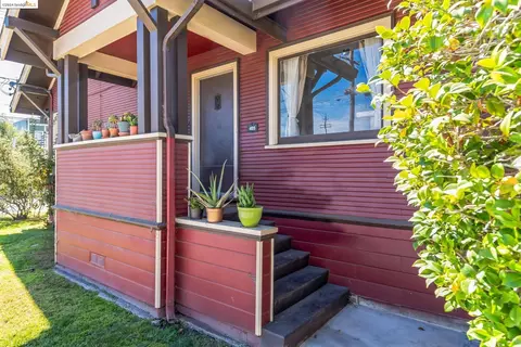 405 42nd St, Oakland, CA 94609