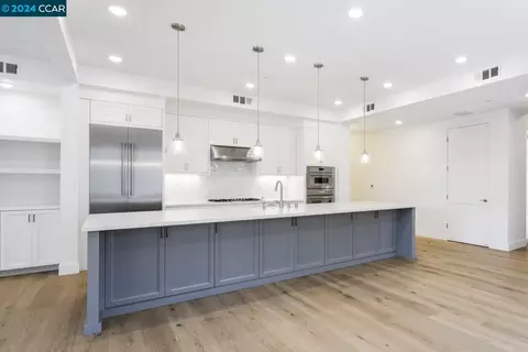 105 Woodbury Highlands Pl #17, Lafayette, CA 94549
