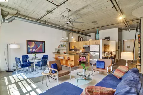 201 4th St #307, Oakland, CA 94607 photo 1
