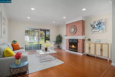 1731 Ellis St #17, Concord, CA 94520