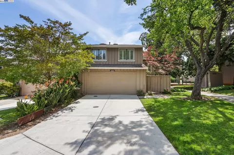10128 Ridgeway Dr, Cupertino, CA 95014 photo 1
