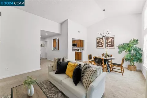 874 Valley Run, Hercules, CA 94547 photo 1