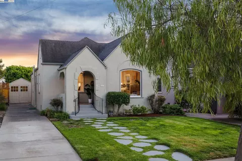 316 Santa Clara Ave, Alameda, CA 94501