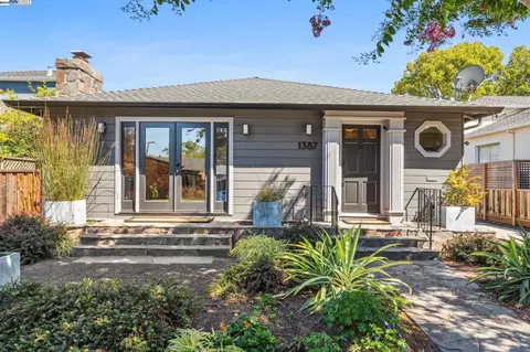 1387 Glen Dr, San Leandro, CA 94577 photo 1