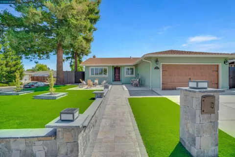 331 Lakeside Ct, Martinez, CA 94553 photo 1