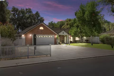 714 E Fairmont Ave, Modesto, CA 95350 photo 1