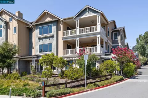 1002 Woodbury Rd #202, Lafayette, CA 94549
