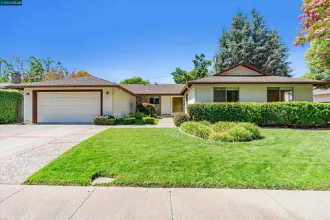 649 Banyan Ln, Walnut Creek, CA 94598