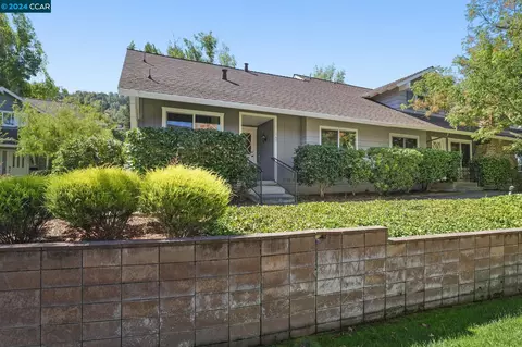 165 Miramonte Dr, Moraga, CA 94556 photo 1