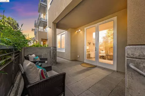 3090 Glascock St #113, Oakland, CA 94601