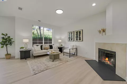 10786 Sornoway Ln, Dublin, CA 94568 photo 1