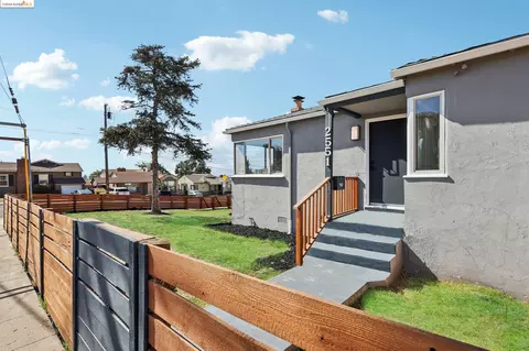 2551 94th Ave, Oakland, CA 94605