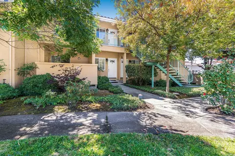 104 Sunnyhills Ct, Milpitas, CA 95035 photo 1