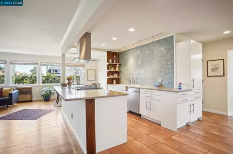 3081 Keith Dr, Richmond, CA 94803