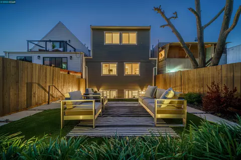 241 Paris St, San Francisco, CA 94112 photo 1