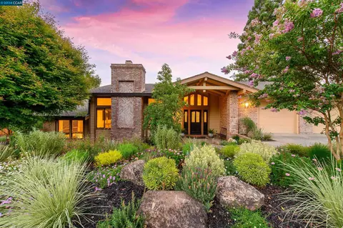 1850 Royal Ct, Walnut Creek, CA 94595