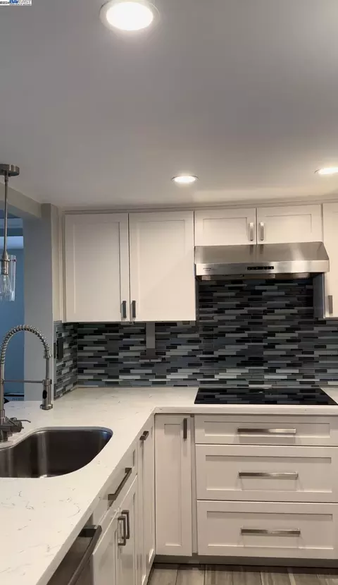 545 Pierce St #1209, Albany, CA 94706