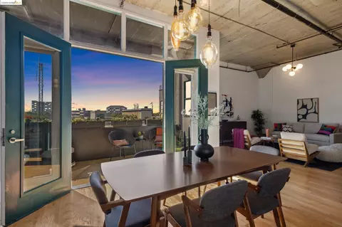 737 2nd St #403, Oakland, CA 94607 photo 1